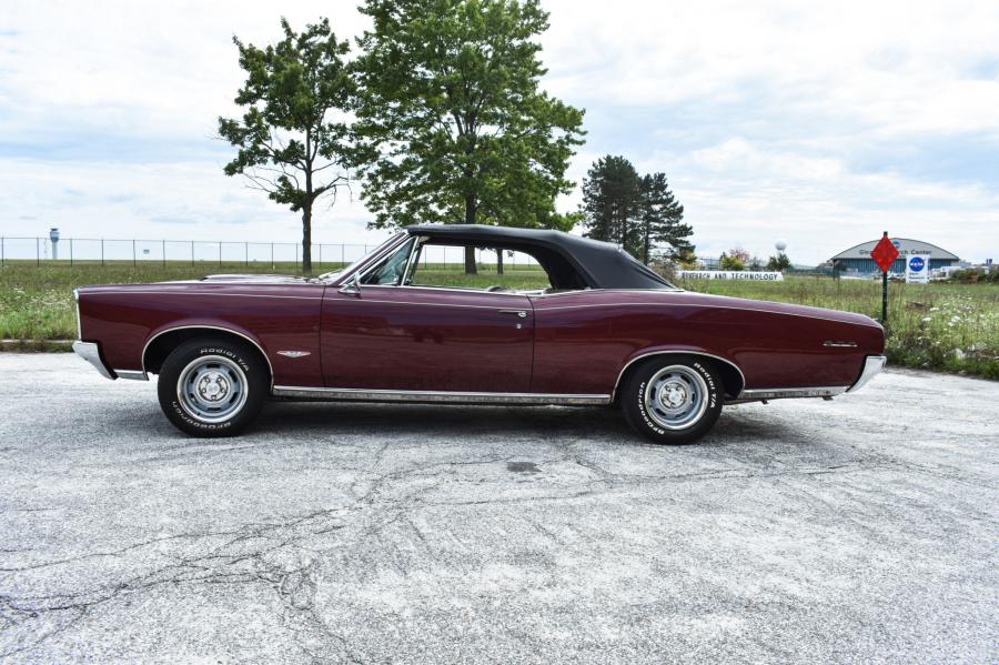  Pontiac Tempest GTO Convertible 1966 года  (фото 3 из 83)
